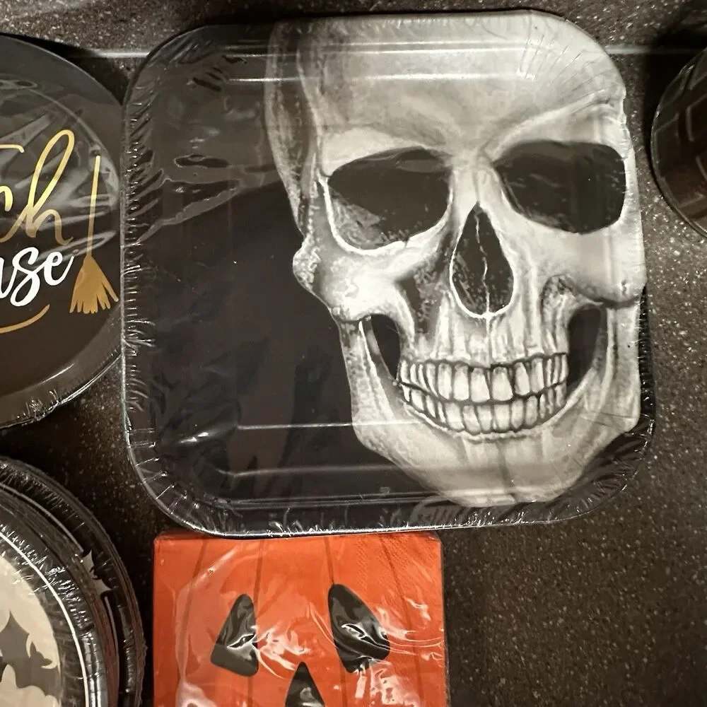 Halloween Paper Plate & Napkin Party Set – 88 Napkins, 82 Plates – Mixed Designs